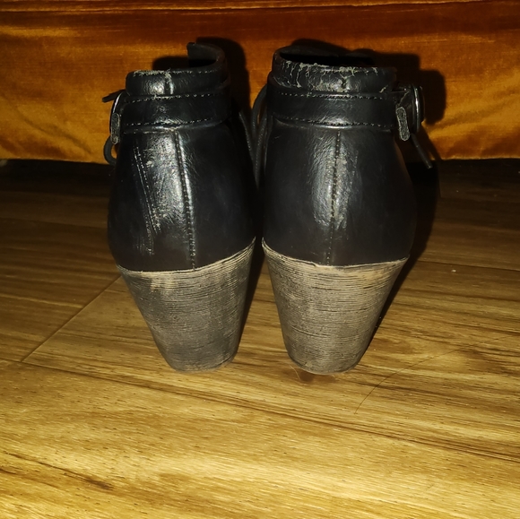 Black booties - Picture 3 of 4